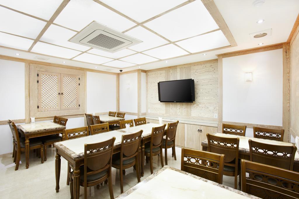 Hwaseong Bell Hotel מראה חיצוני תמונה