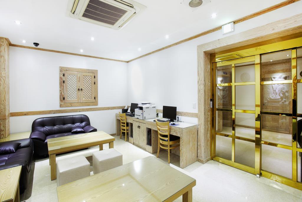 Hwaseong Bell Hotel מראה חיצוני תמונה