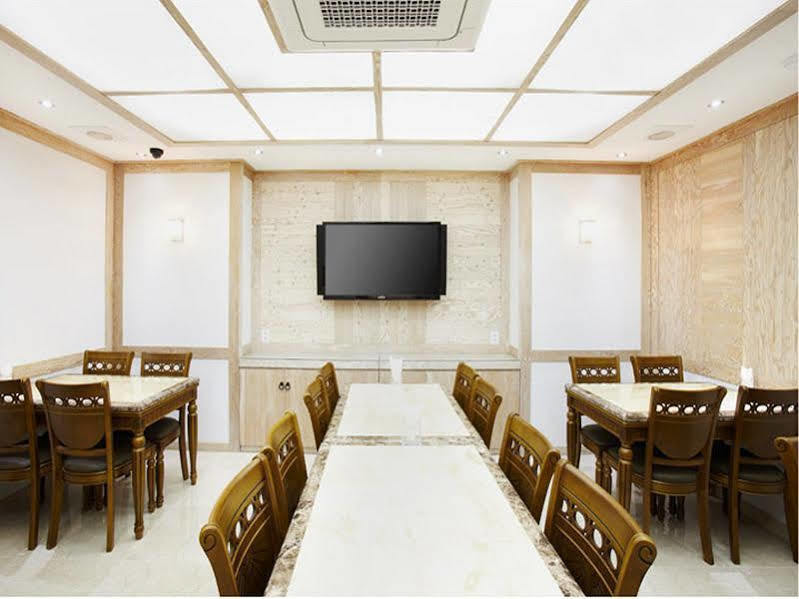 Hwaseong Bell Hotel מראה חיצוני תמונה