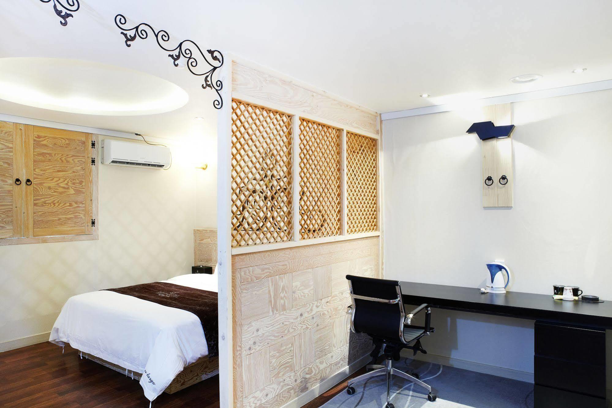 Hwaseong Bell Hotel מראה חיצוני תמונה