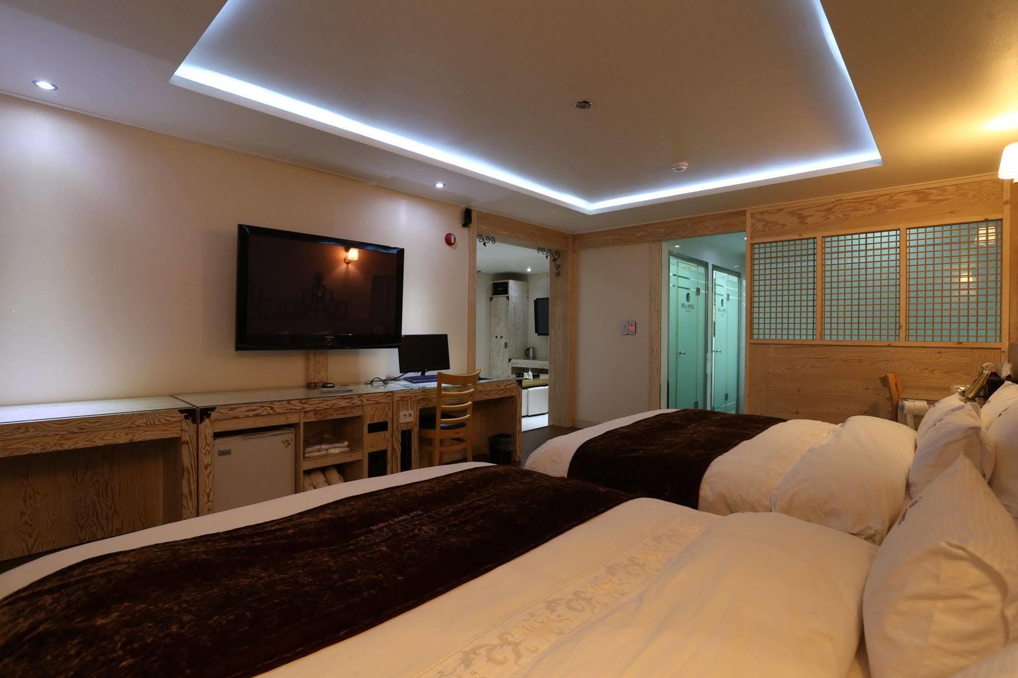 Hwaseong Bell Hotel מראה חיצוני תמונה
