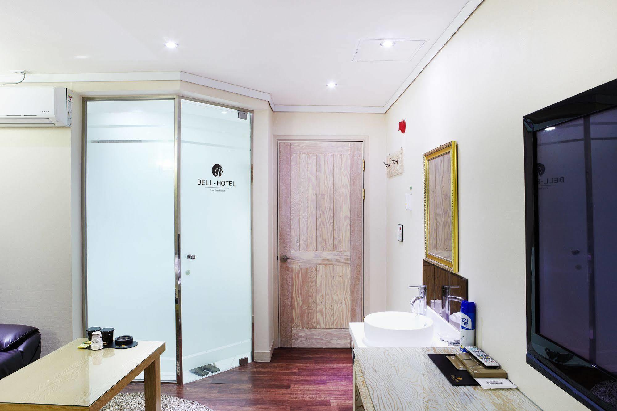 Hwaseong Bell Hotel מראה חיצוני תמונה