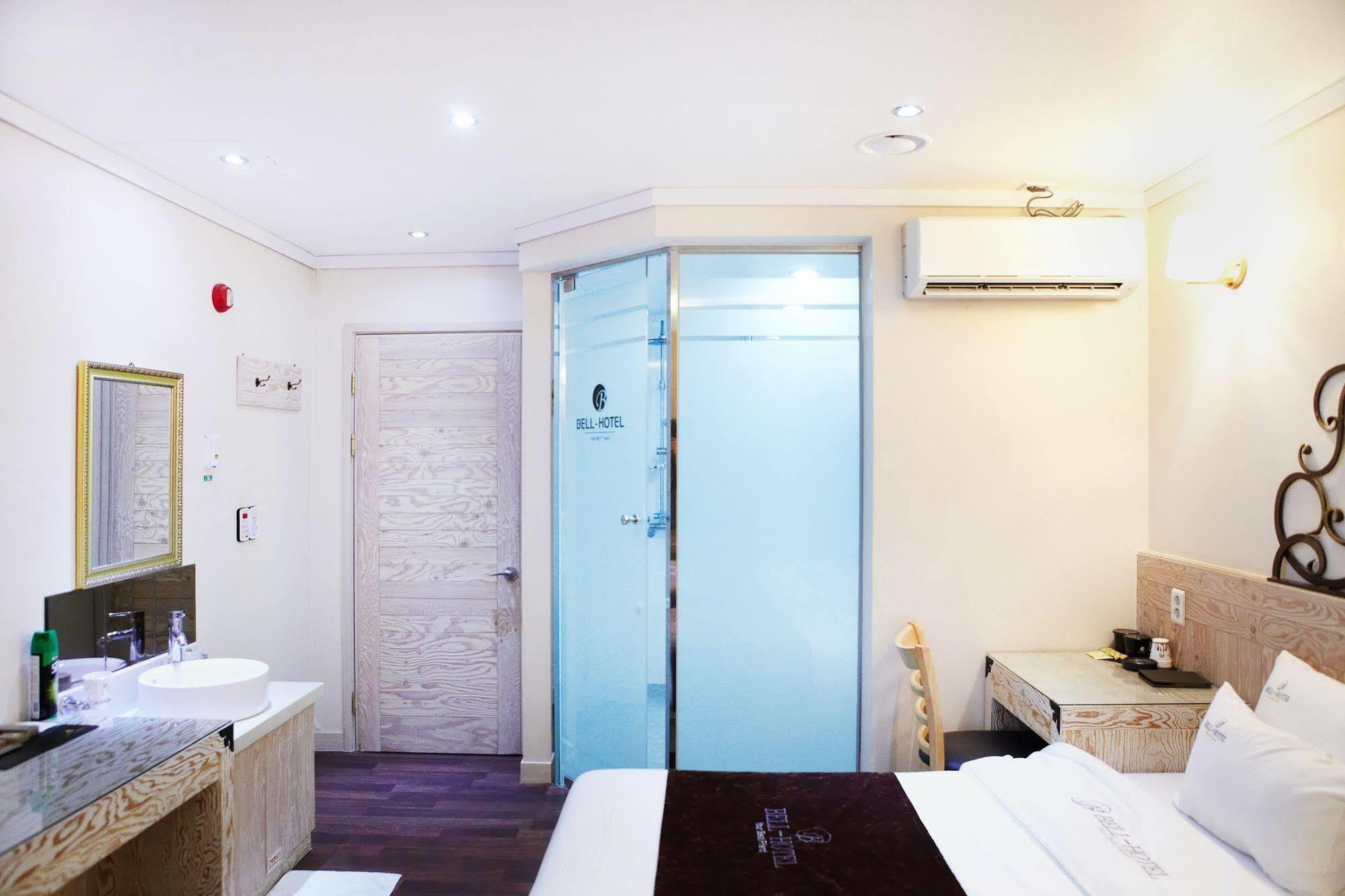 Hwaseong Bell Hotel מראה חיצוני תמונה